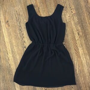 Express Black Sleeveless Scoop Neck Mini Sundress with Pockets